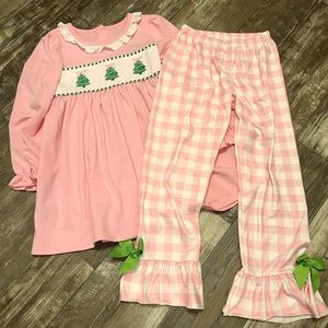 Holiday Christmas Tree Outfit, Pink Honey Bean, Size 6 Matching Set Top, Pants